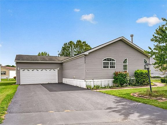 3rd image of 6325 Roberts Dr
