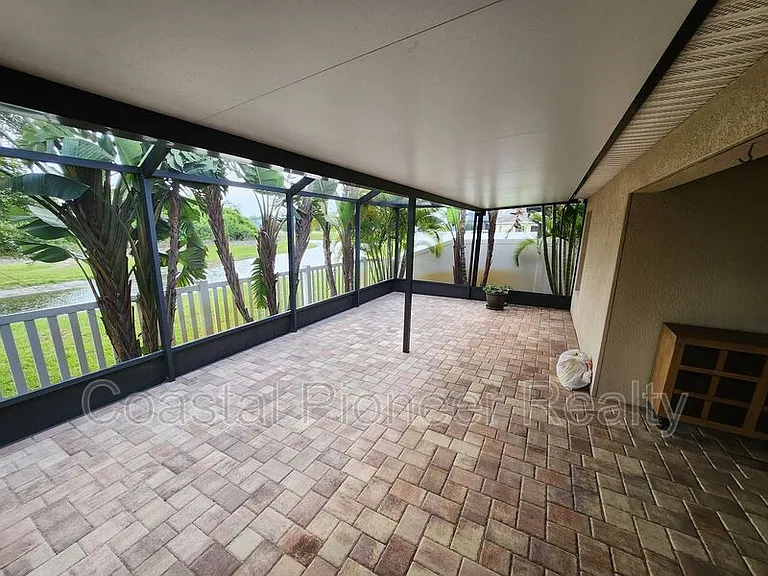 11404 Holmbridge Ln — Photo 60