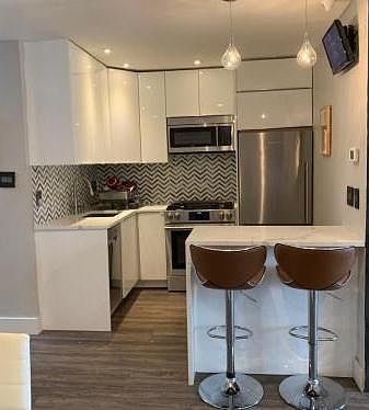 1st image of 2069 E 61st St Floor 2