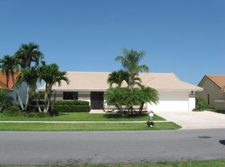 9487 Sun Pointe Dr, Boynton Beach, FL 33437