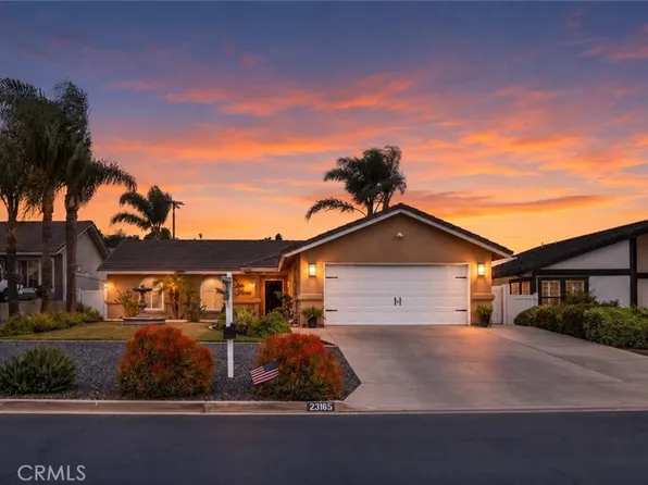 23165 Compass Dr, Canyon Lake, CA 92587