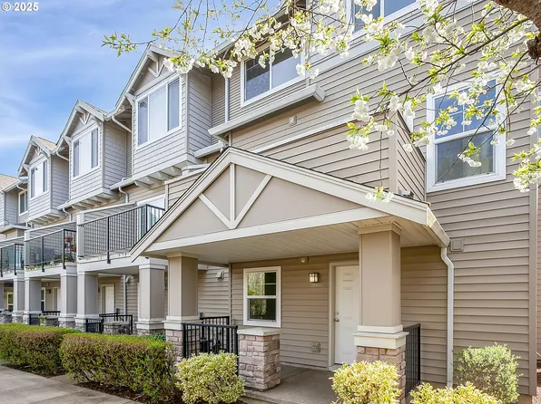 830 NW 118th Ave APT 101, Portland, OR 97229