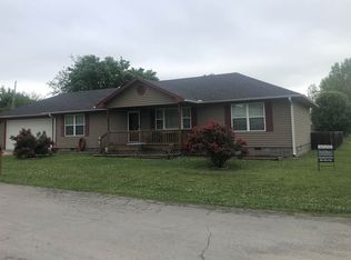 602 E Parker Ave, Davis, OK 73030