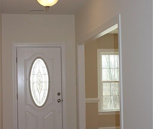 5th image of 8110 Castle Grove Dr