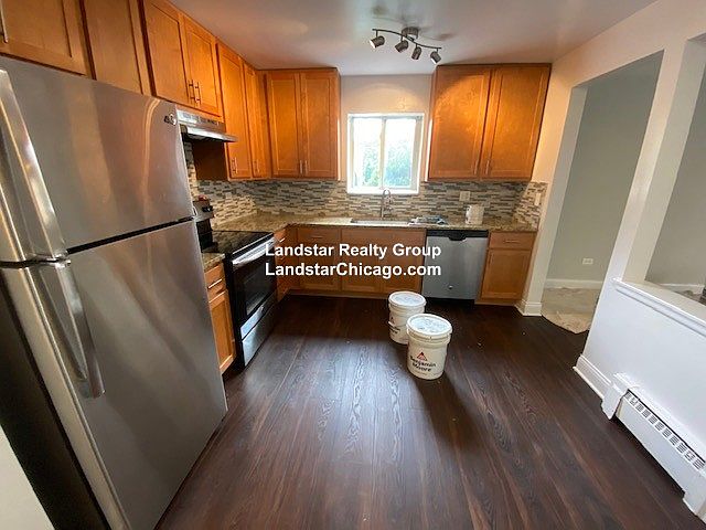 1st image of 4816 N Paulina St Frnt 2A