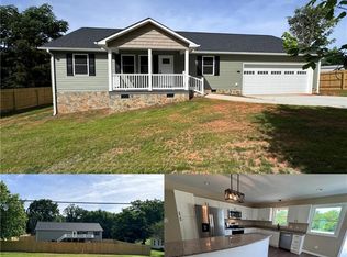 1105 Mill St, Pinnacle, NC 27043