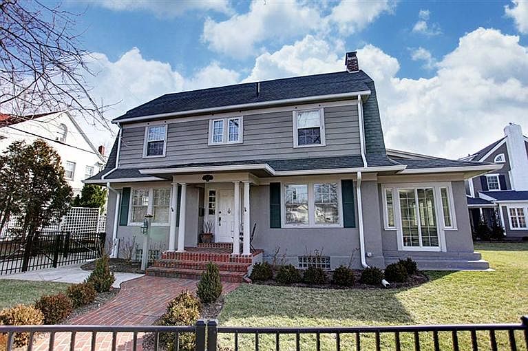 1st image of 910 Far Hills Ave