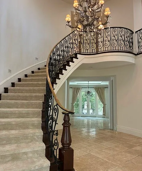 32 Gleneagles Dr — Photo 4