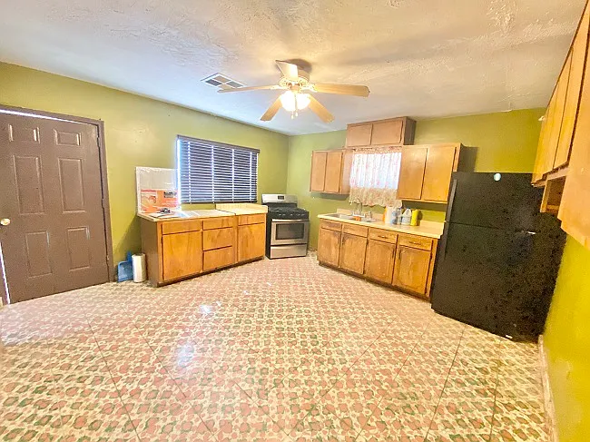 2 bed, 1.5 bath, 960 sqft, $1,100 — Photo 4