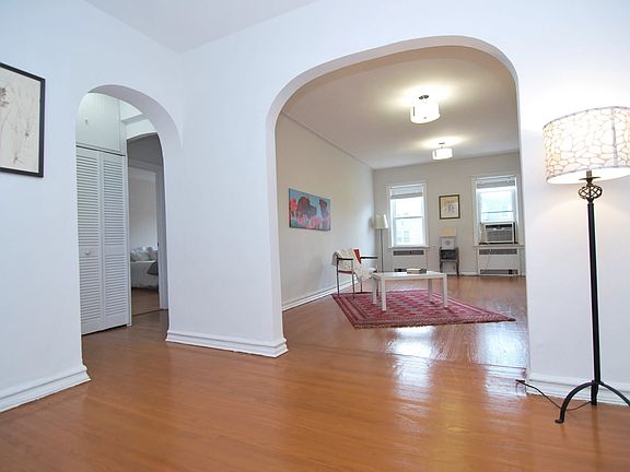 3rd image of 85-10 34th Ave #5-511