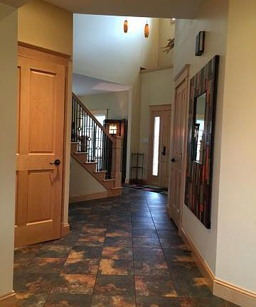 3rd image of 630 Vineyard Dr