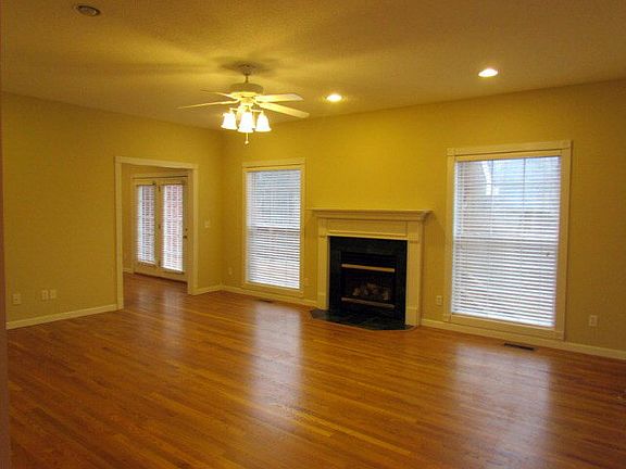 5th image of 3617 Tolbert Dr