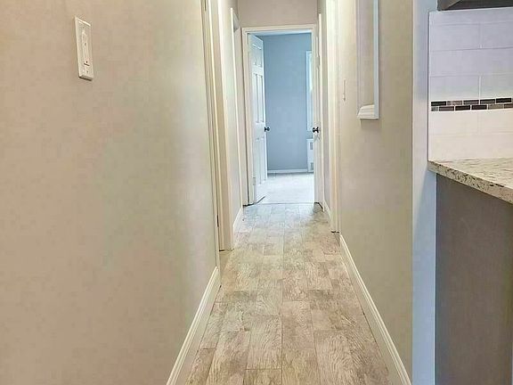 2nd image of 2523 47th St #1