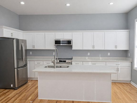 2nd image of 709 Moormans Arm Rd