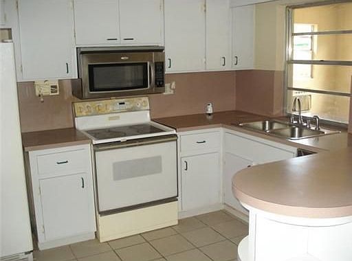 2nd image of 6897 NW 12th St