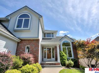 13441 Sherwood Ave, Omaha, NE 68164