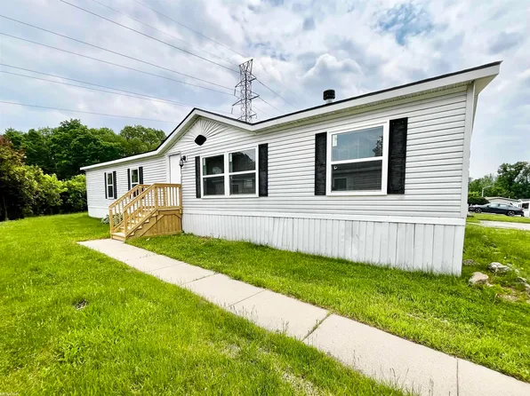 1354 Hilltop Dr, Pontiac, MI 48340