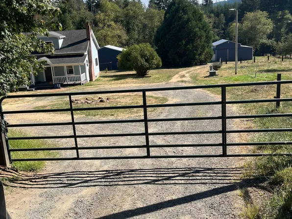 275 Ham Rd, Amboy, WA 98601