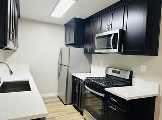 6740 Hayvenhurst Ave #61-6720, Van Nuys, CA 91406
