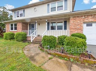 908 N Plantation Dr, Virginia Beach, VA 23454