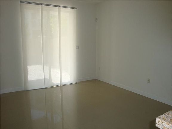 4th image of 7491 NW 116th Ave