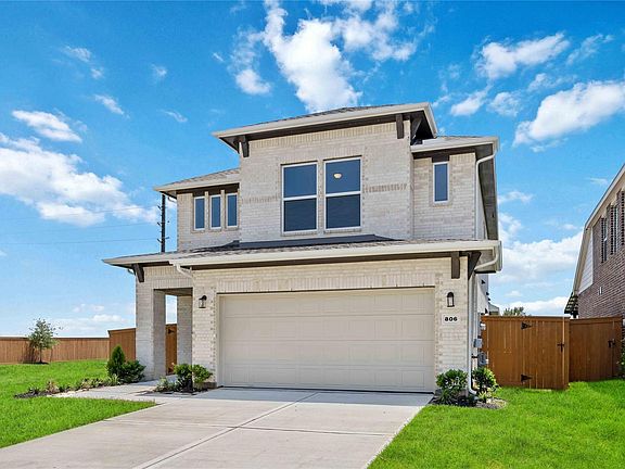 2nd image of 806 Mockingbird Passage Dr