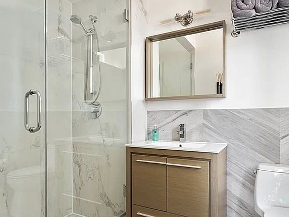 4th image of 4728 11th St #6C