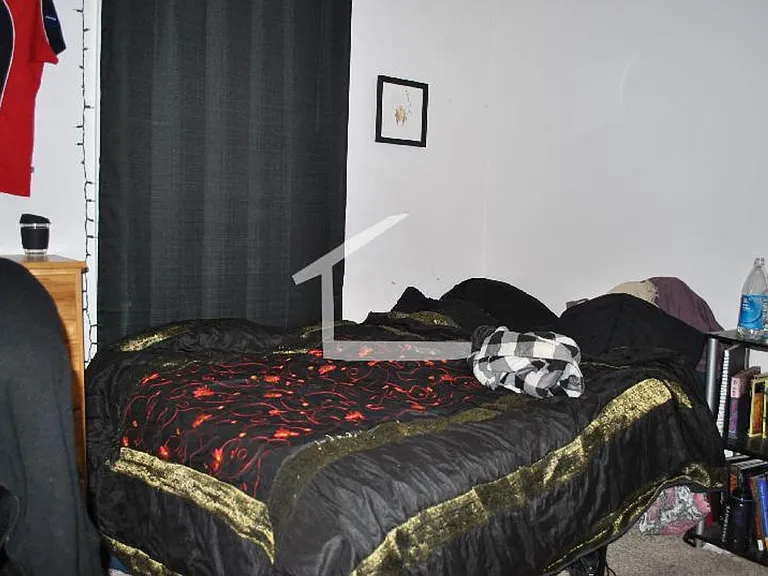 17 Pratt St #1 — Photo 4