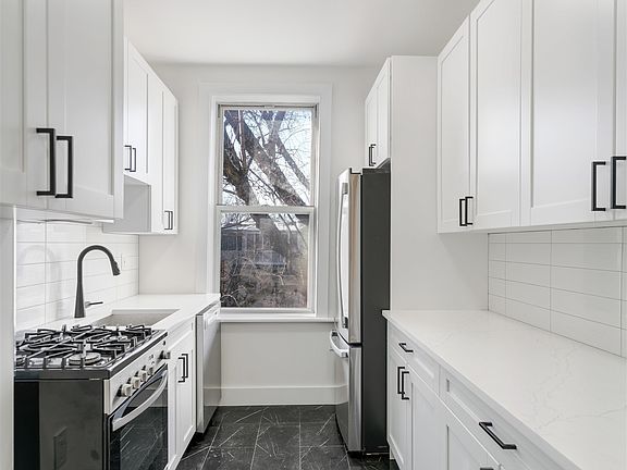 4th image of 206 Bloomfield St APT 5