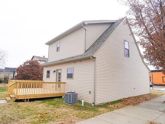 3rd image of 501 Arch St