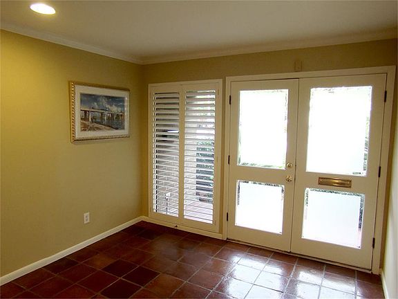 3rd image of 2349 Albans Rd