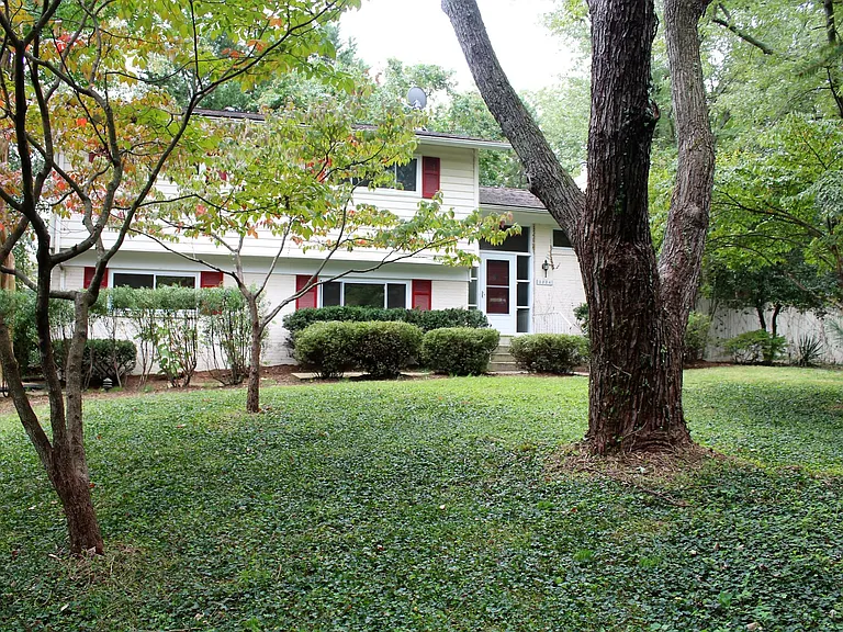 3334 Mansfield Rd — Photo 1