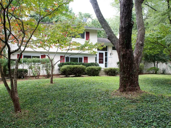 3334 Mansfield Rd, Falls Church, VA 22041