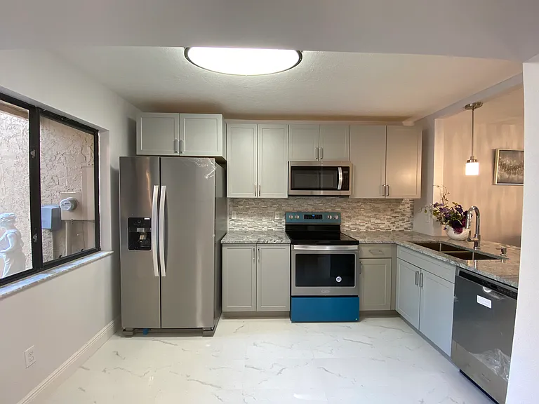6246 Peregrine Ct — Photo 16
