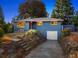 2810 SW 112th St, Seattle, WA 98146