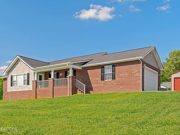 3rd image of 1965 River Vista Cir