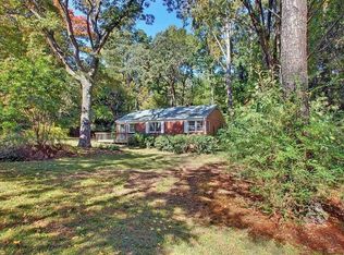 49 N Circle Dr, Chapel Hill, NC 27516