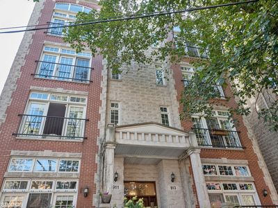 911 W Altgeld St APT 3E, Chicago, IL, 60614