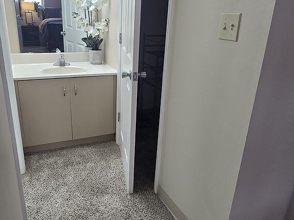 3rd image of 5650 Pershing Ave #5316-507