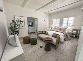 1025 S Orange Dr #206, Los Angeles, CA 90019