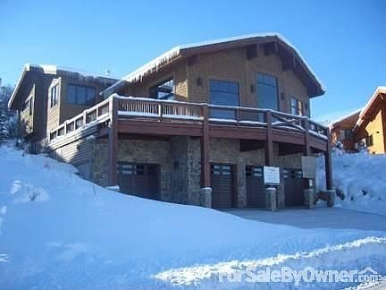 Front View
						:
						Perched high in The Oaks of Deer Valley. Minutes to Deer Valley Ski Area.