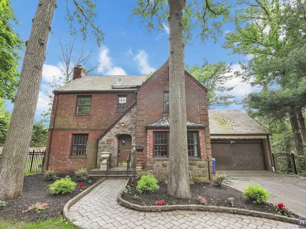400 Booth Ave, Englewood, NJ 07631