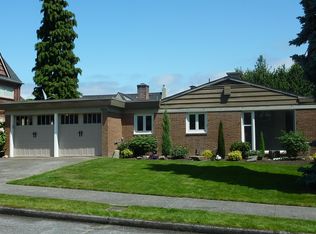5104 NE 45th St, Seattle, WA 98105