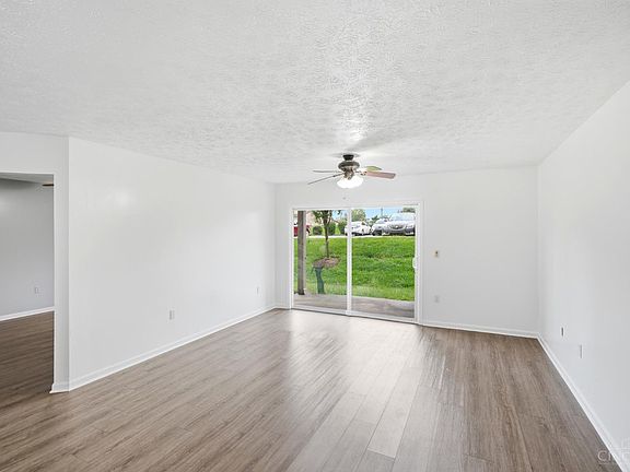 5th image of 8171 Autumn Woods Ln APT 103