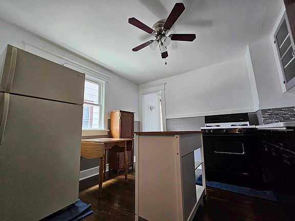 3rd image of 81 Allegany St