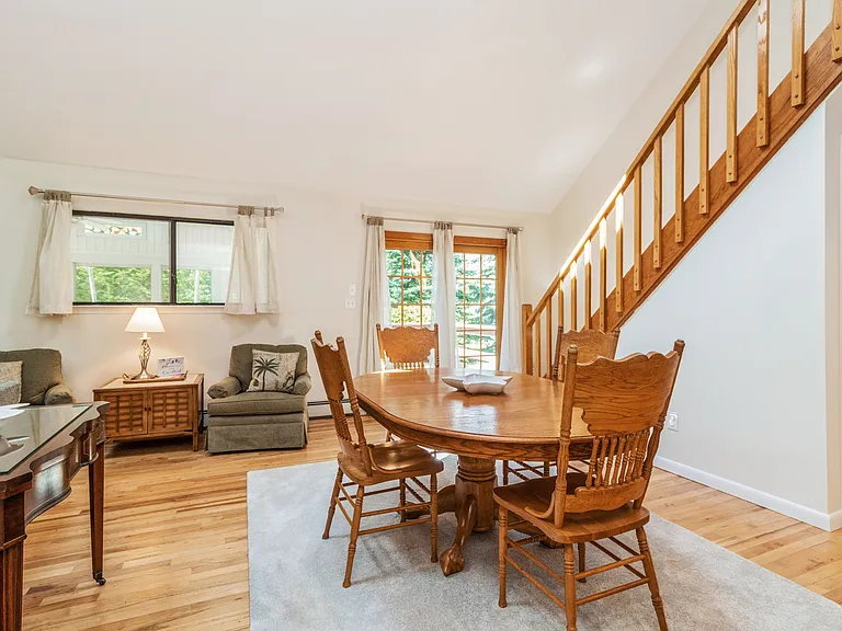 14 Beach Plum Rd — Photo 3