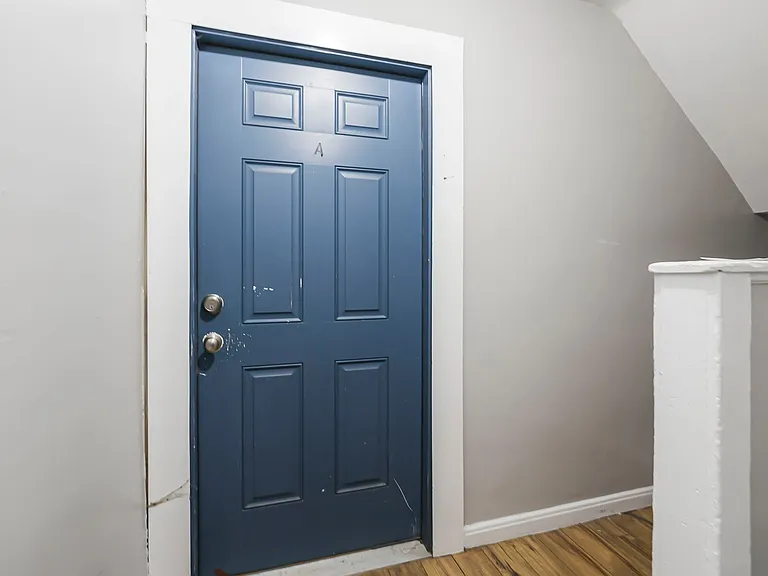 987 Lilley Ave — Photo 25