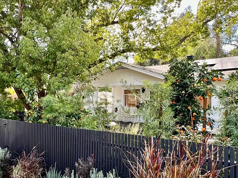 511 Drown Ave — Photo 32