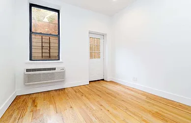 Rented by Mossanen Group