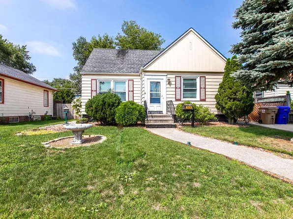 7626 16th AVENUE, Kenosha, WI 53143